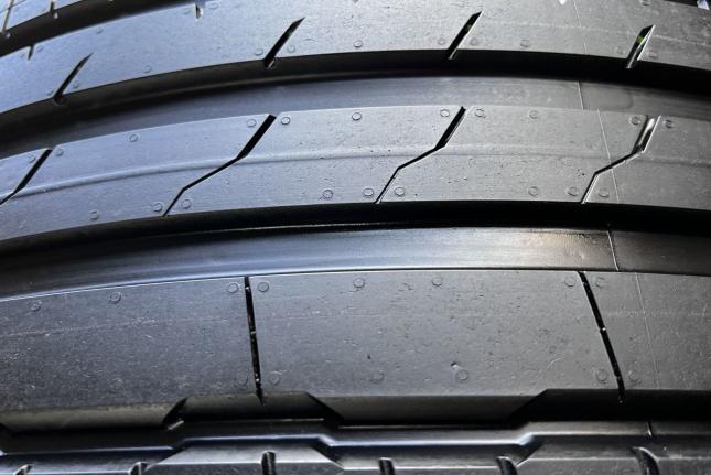 Hankook Ventus S1 Evo 3 K127 285/35 R22