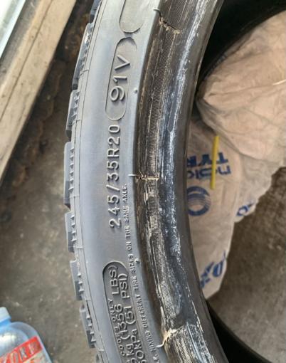 Michelin Pilot Alpin 4 245/35 R20 и 275/30 R20