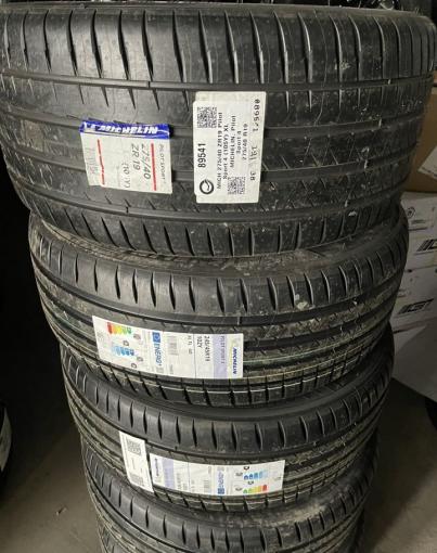 Michelin Pilot Sport 4 S 245/45 R19 и 275/40 R19 Y