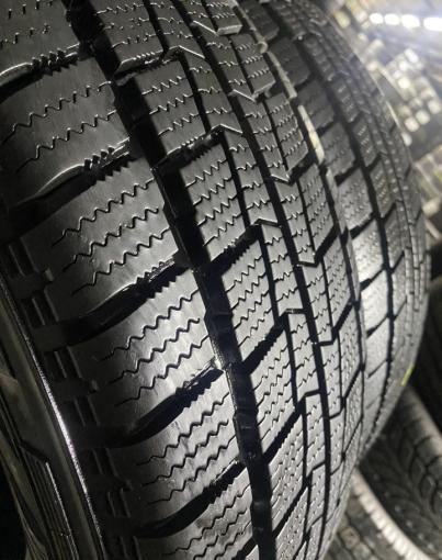 Hankook Winter RW06 215/70 R15C