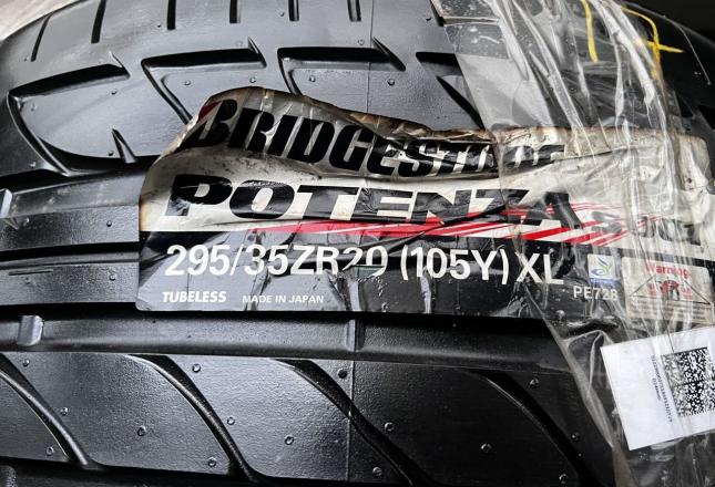 Bridgestone Potenza S001 295/35 R20