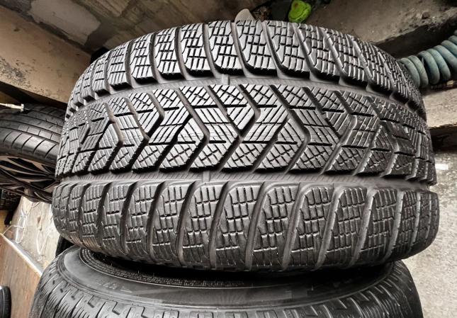 Pirelli Scorpion Winter 255/40 R21