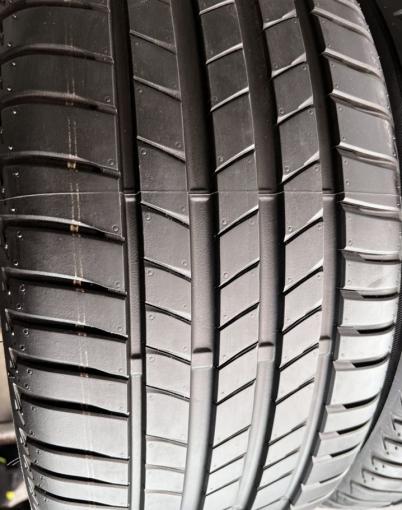 Bridgestone Turanza T005 225/40 R18