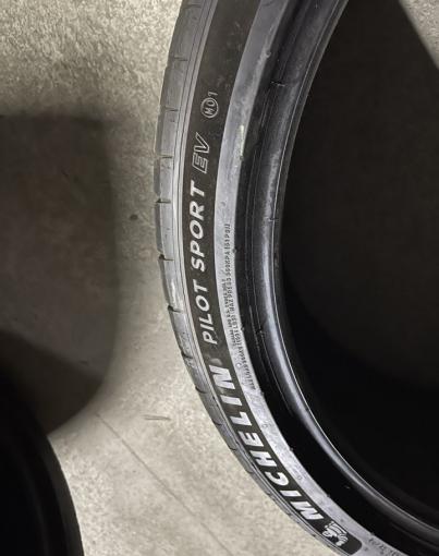 Michelin Pilot Sport EV 275/35 R22 104Y