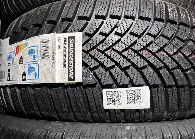 Bridgestone Blizzak LM005 DriveGuard 225/50 R17