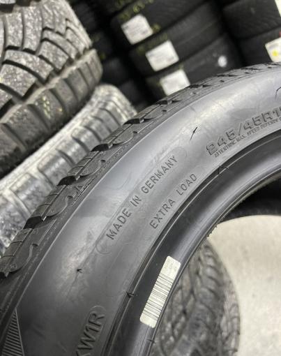 Goodyear UltraGrip 8 Performance 245/45 R18 100V