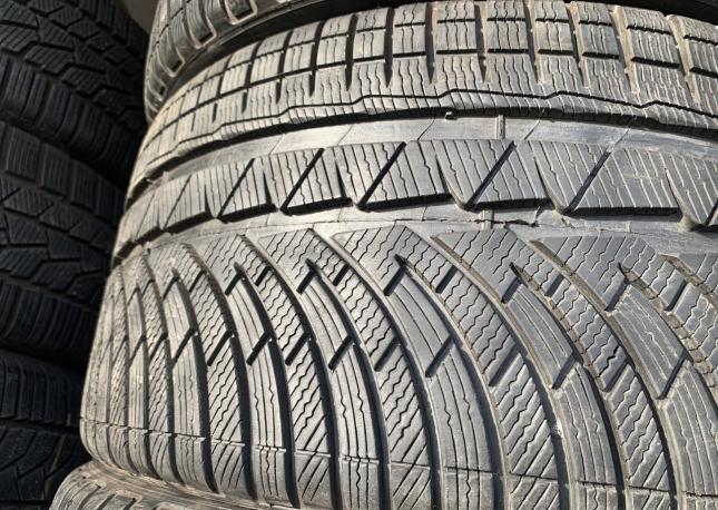 Michelin Pilot Alpin 4 245/35 R20 и 275/30 R20