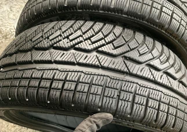 Michelin Pilot Alpin PA4 225/45 R18