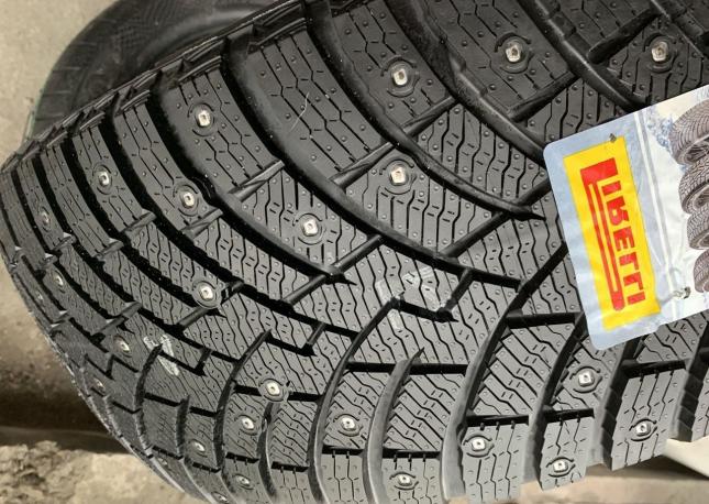 Pirelli Ice Zero 2 275/50 R21