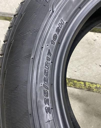 Roadstone Roadian HTX RH5 225/65 R17