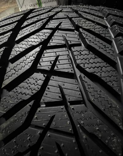 Hankook Winter I&#39;Cept Evo 3 W330 285/30 R21 и 255/35 R21