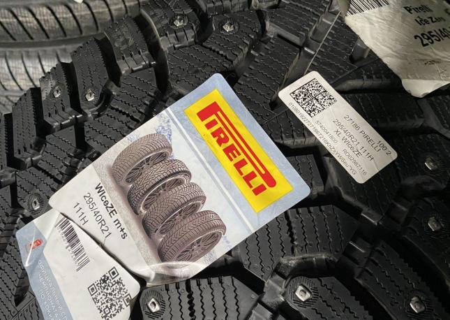 Pirelli Ice Zero 295/40 R21 111H