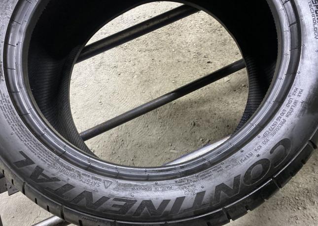 Continental ExtremeContact DWS 235/45 R17