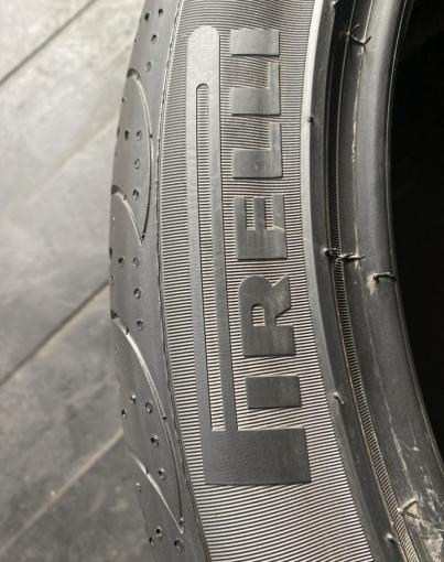 Pirelli P Zero Nero 245/40 R19