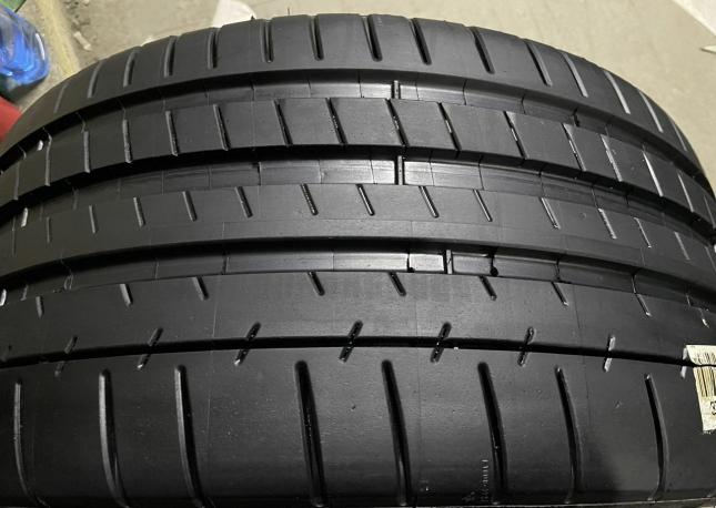 Michelin Pilot Super Sport 255/35 R19 96Y