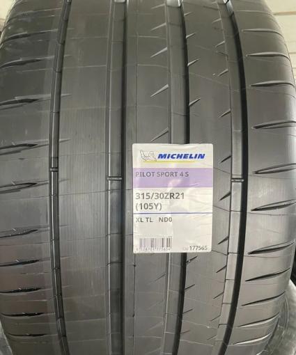 Michelin Pilot Sport N1 275/35 R21 и 315/30 R21 Y