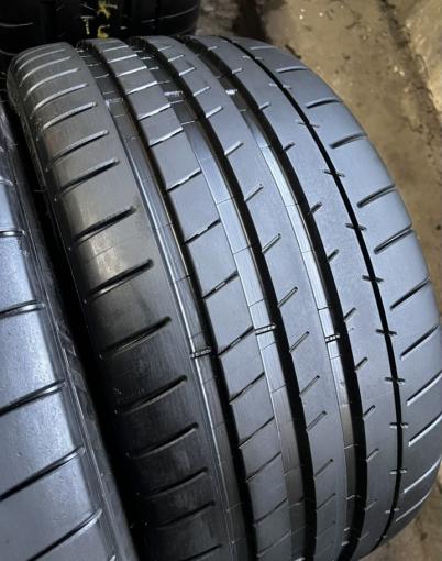 Michelin Pilot Super Sport 255/35 R19