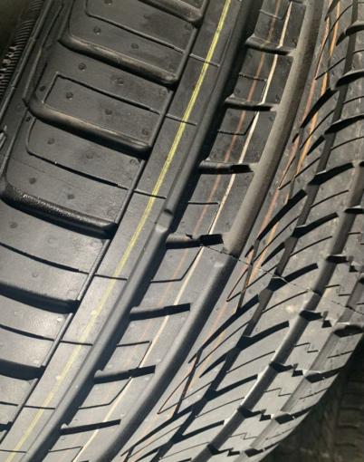 Continental ContiCrossContact UHP 295/40 R21 111W