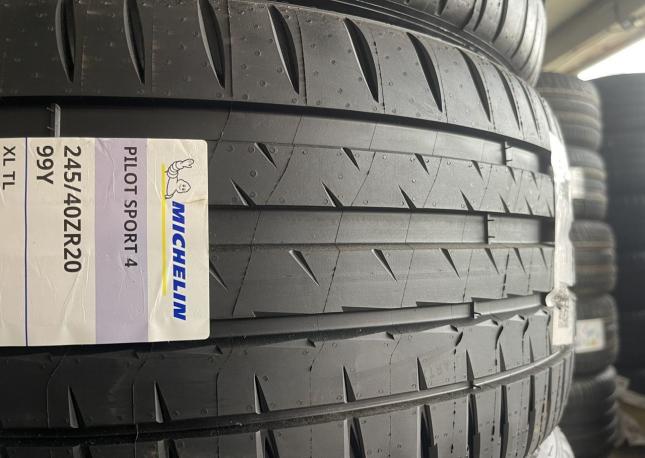 Michelin Pilot Sport 4 S 245/40 R20 и 275/35 R20 Y