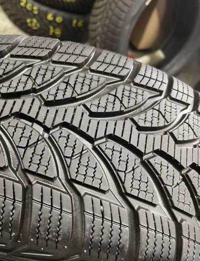 Bridgestone Blizzak LM-32C 205/60 R16 95H