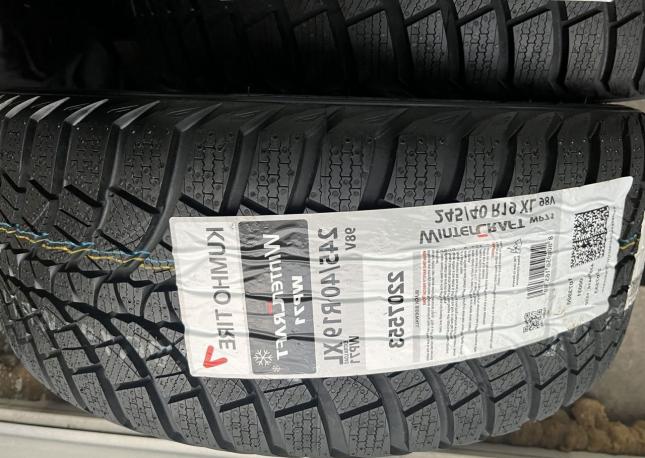 Kumho WinterCraft WP51 275/35 R19