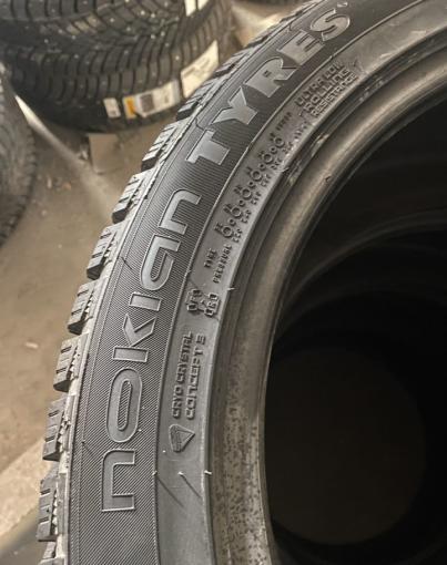 Nokian Tyres Hakkapeliitta R3 245/45 R18