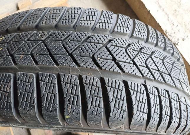 Pirelli Winter Sottozero 245/45 R18