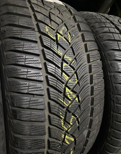 Goodyear UltraGrip Performance 245/40 R18