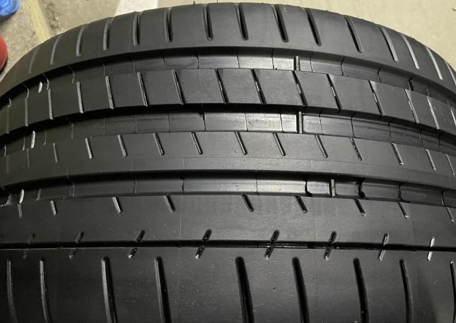 Michelin Pilot Super Sport 255/35 R19 96Y