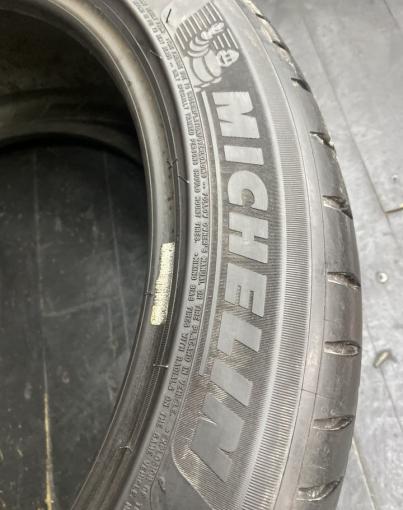 Michelin Pilot Sport 4 245/45 R19