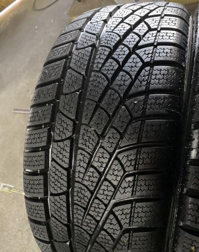 Pirelli Winter Sottozero 210 225/45 R18