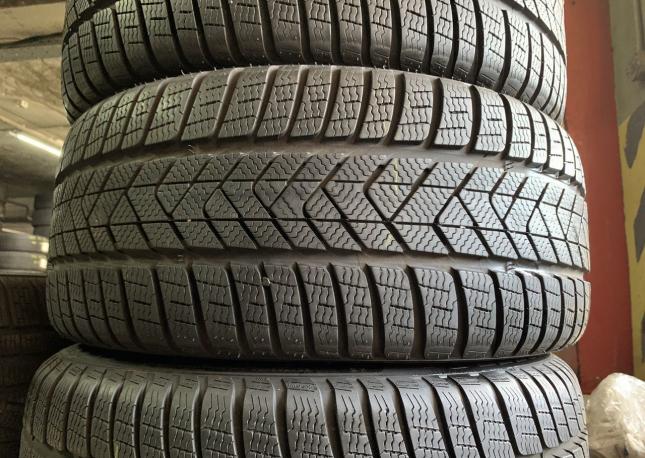 Pirelli Winter Sottozero 3 225/40 R19 и 255/35 R19