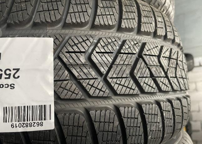 Pirelli Scorpion Winter 255/45 R20 105V