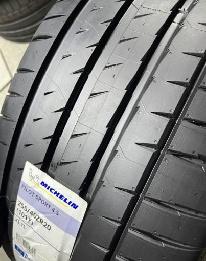 Michelin Pilot Sport 4 S 255/40 R20 101Y