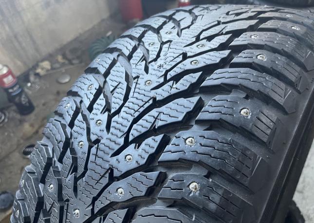 Nokian Tyres Hakkapeliitta 9 SUV 285/50 R20 116T