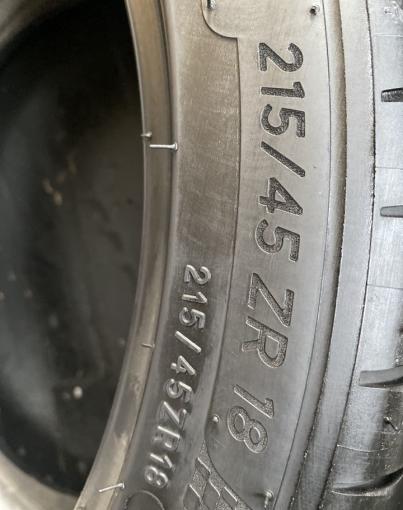 Michelin Pilot Sport 4 215/45 R18