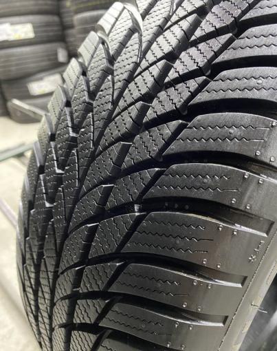 Bridgestone Blizzak LM-001 205/60 R16