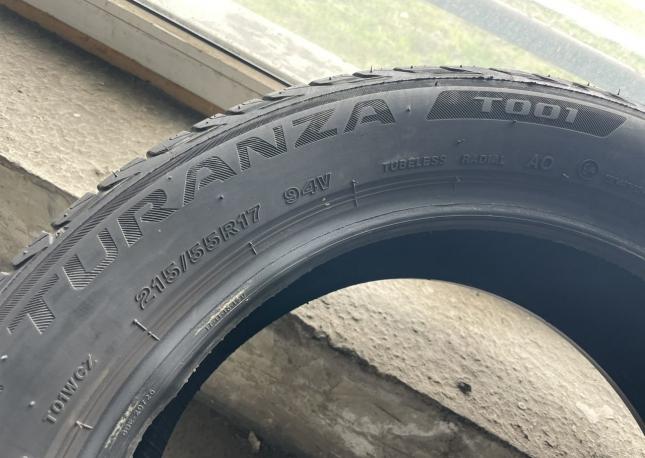 Bridgestone Turanza T001 215/55 R17 94V