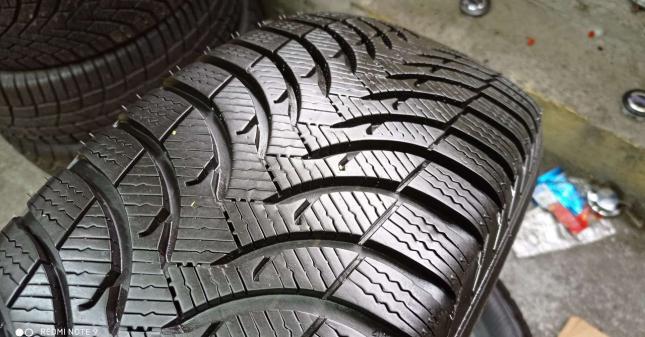 Michelin Pilot Alpin PA4 215/60 R17