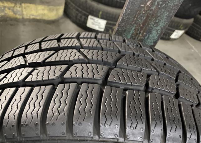 Continental ContiWinterContact TS 830 P 215/40 R17