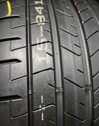 Pirelli P Zero PZ4 285/35 R20