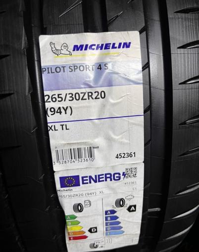 Michelin Pilot Sport 4 S 265/30 R20