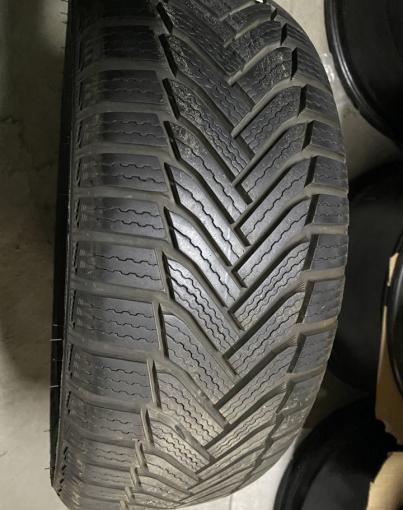 Michelin Alpin 6 215/45 R18