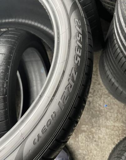 Pirelli P Zero PZ4 275/35 R21 и 315/30 R21 Y