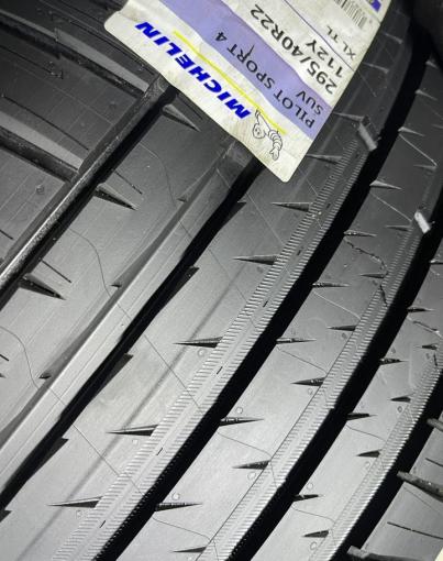 Michelin Pilot Sport 4 SUV 295/40 R22 112Y