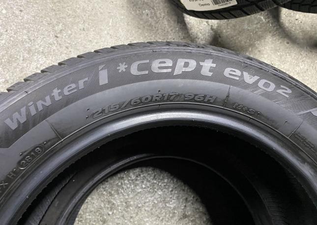 Hankook Winter I&#39;Cept Evo2 W320 215/60 R17 96H