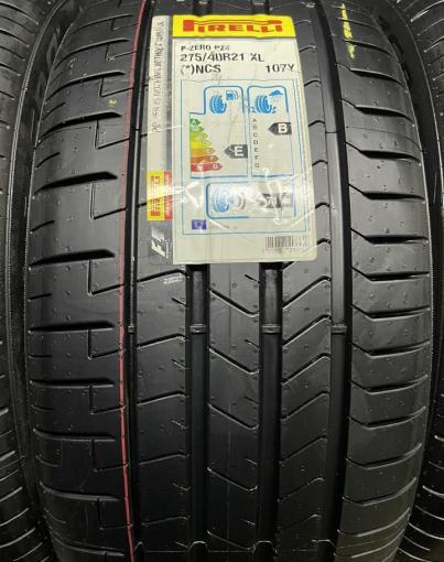 Pirelli P Zero PZ4 275/40 R21 107Y