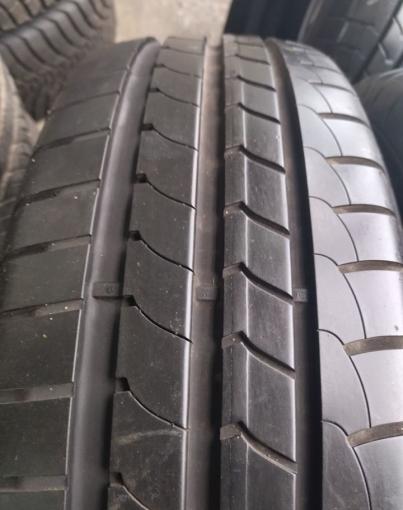 Goodyear EfficientGrip 195/60 R16 89H