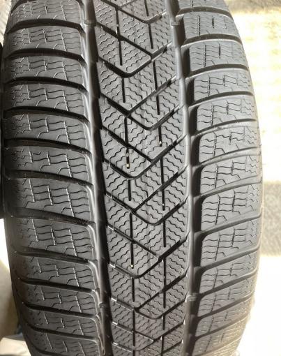 Pirelli Winter Sottozero 3 245/40 R19 98V