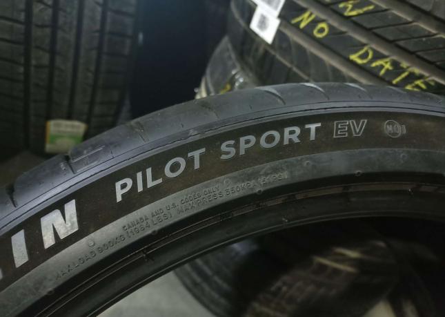 Michelin Pilot Sport EV 275/35 R22